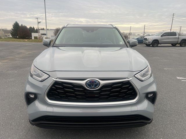 2022 Toyota Highlander Hybrid Bronze Edition