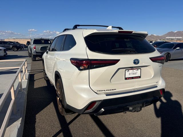 2022 Toyota Highlander Hybrid Bronze Edition