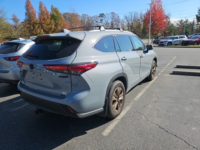 2022 Toyota Highlander Hybrid Bronze Edition