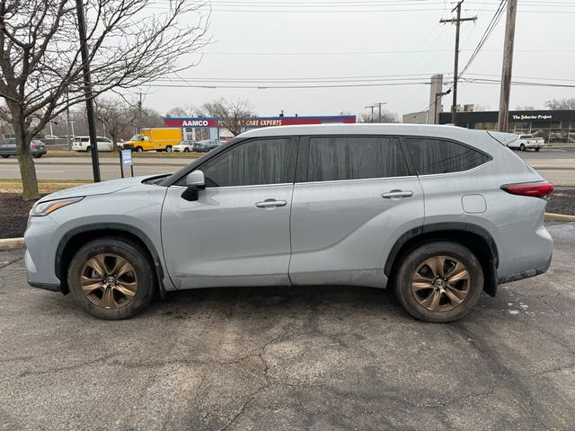 2022 Toyota Highlander Hybrid Bronze Edition