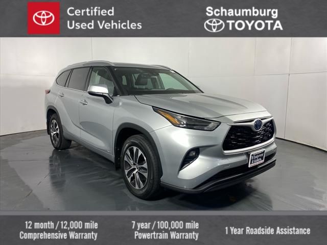 2022 Toyota Highlander Hybrid XLE