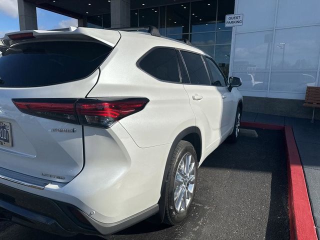 2022 Toyota Highlander Hybrid Limited