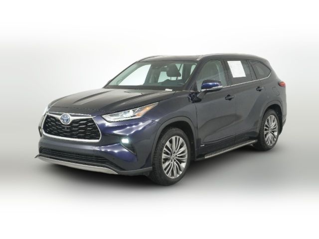 2022 Toyota Highlander Hybrid Platinum