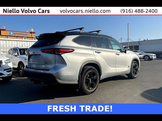 2022 Toyota Highlander Hybrid LE