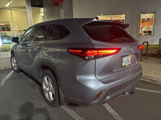 2022 Toyota Highlander Hybrid LE