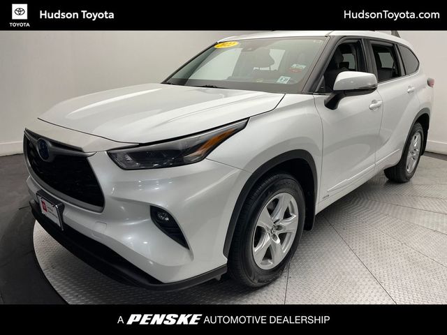 2022 Toyota Highlander Hybrid LE