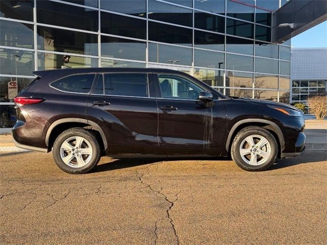 2022 Toyota Highlander Hybrid LE