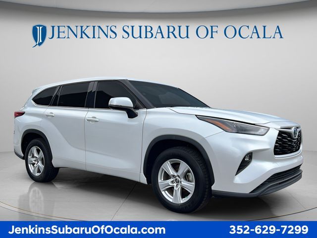 2022 Toyota Highlander Hybrid LE