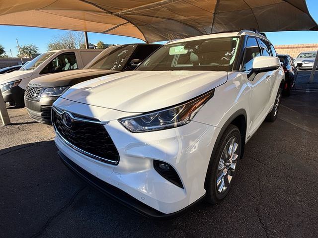 2022 Toyota Highlander Hybrid Limited