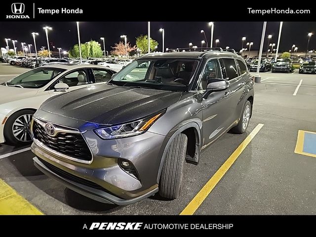 2022 Toyota Highlander Hybrid Limited