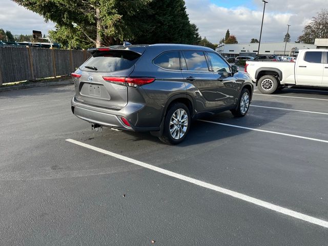 2022 Toyota Highlander Hybrid Limited