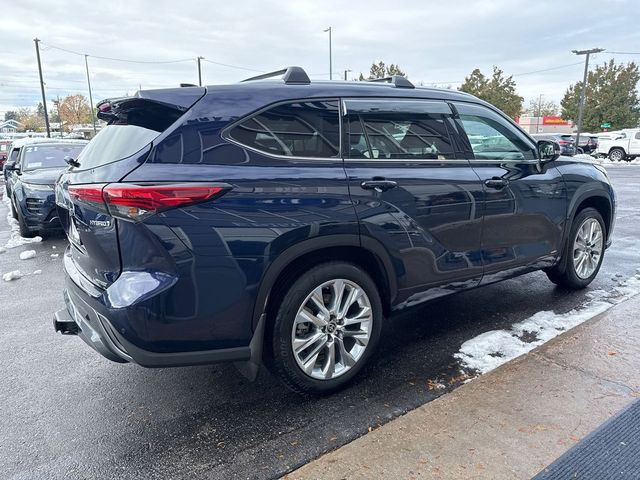 2022 Toyota Highlander Hybrid Limited