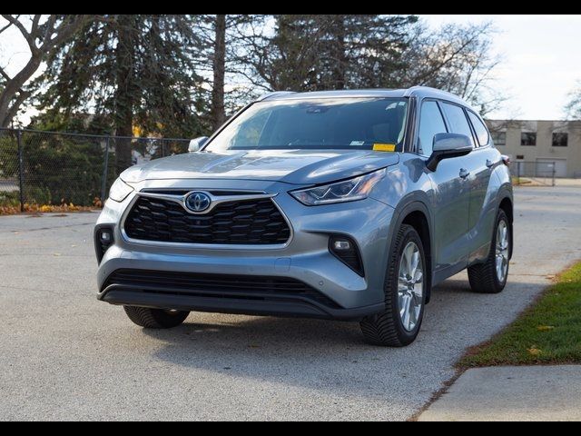 2022 Toyota Highlander Hybrid Limited