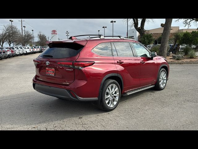 2022 Toyota Highlander Hybrid Limited