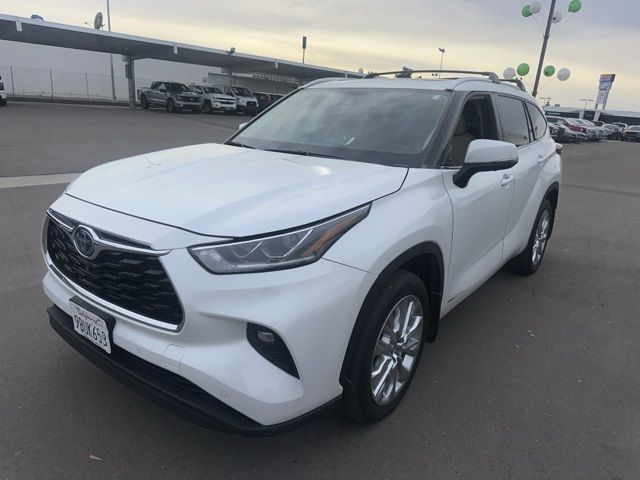 2022 Toyota Highlander Hybrid Limited