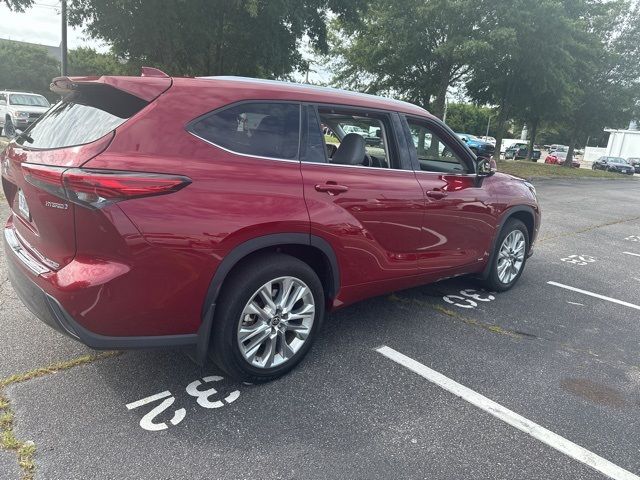 2022 Toyota Highlander Hybrid Limited