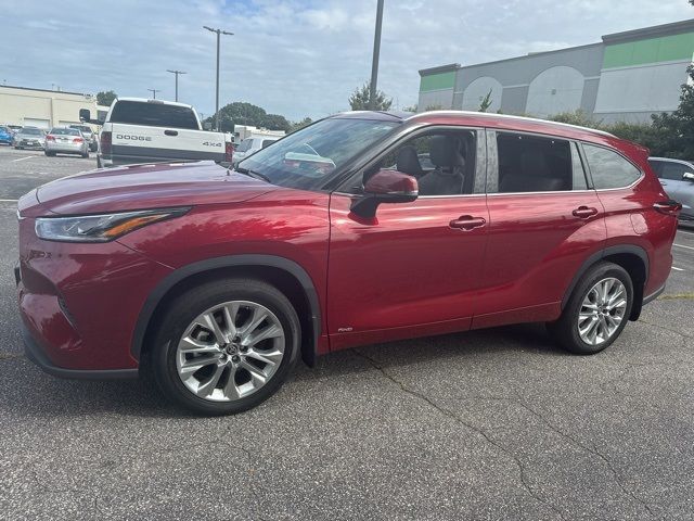 2022 Toyota Highlander Hybrid Limited