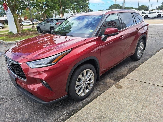 2022 Toyota Highlander Hybrid Limited