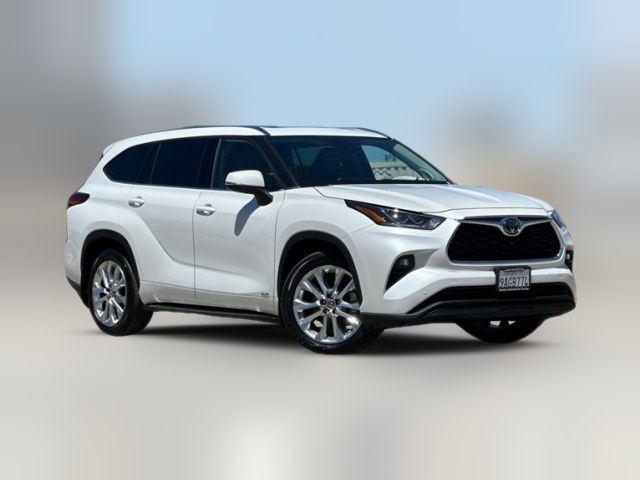 2022 Toyota Highlander Hybrid Limited