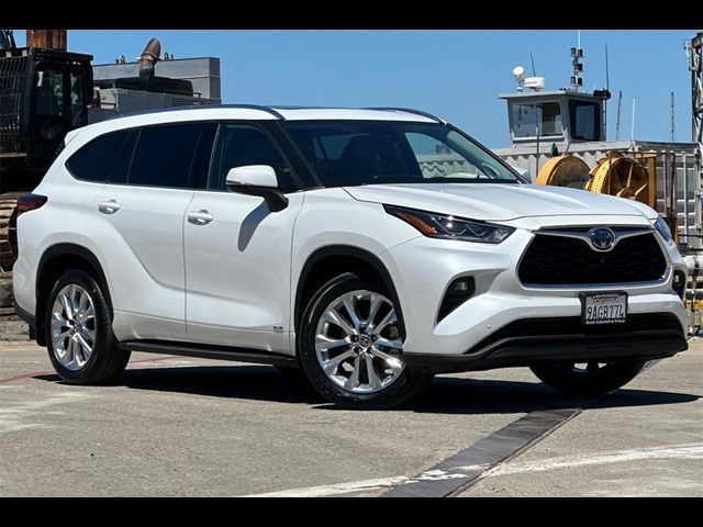 2022 Toyota Highlander Hybrid Limited