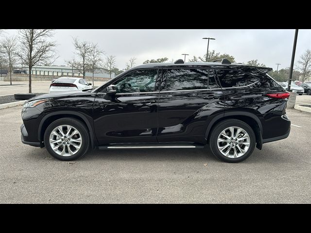 2022 Toyota Highlander Hybrid Limited