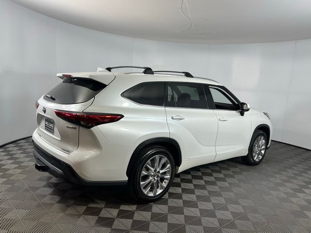 2022 Toyota Highlander Hybrid Limited