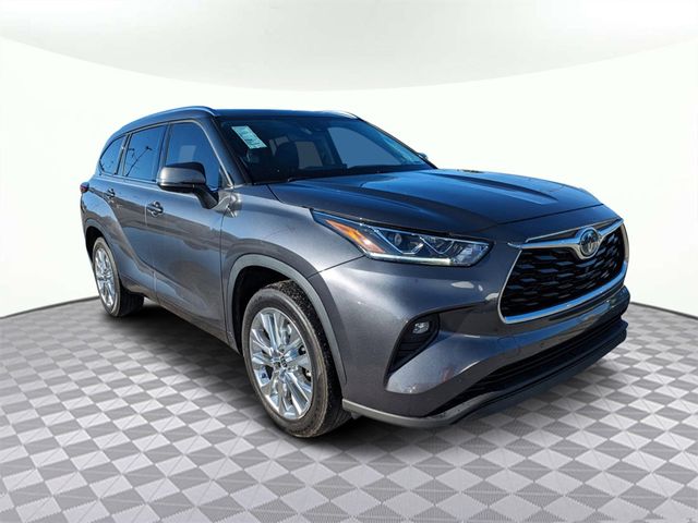 2022 Toyota Highlander Hybrid Limited