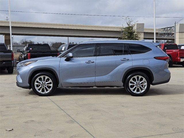 2022 Toyota Highlander Hybrid Limited