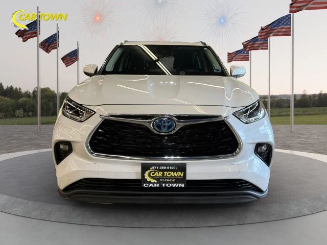 2022 Toyota Highlander Hybrid Limited