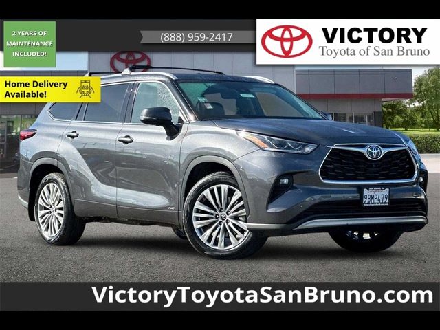 2022 Toyota Highlander Hybrid Platinum