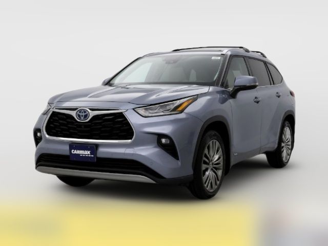 2022 Toyota Highlander Hybrid Platinum