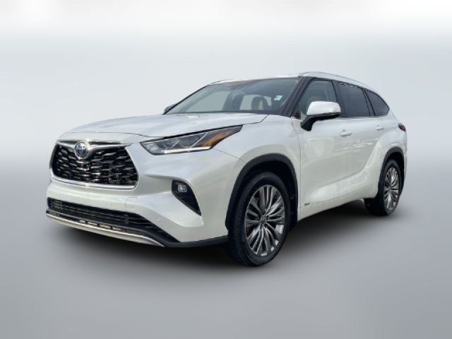 2022 Toyota Highlander Hybrid Platinum