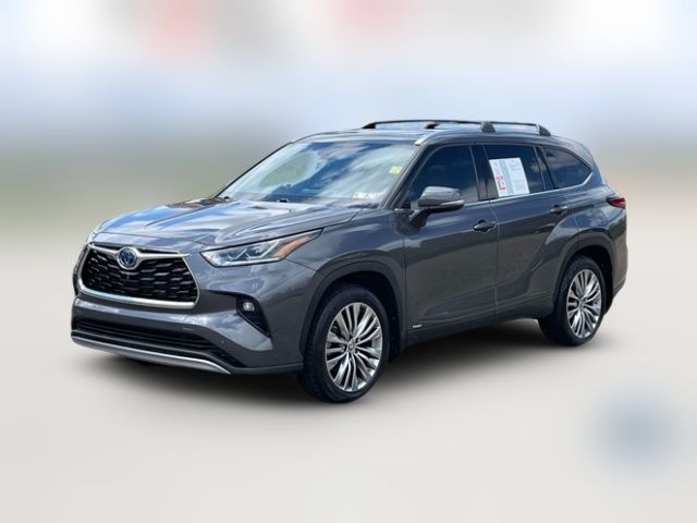 2022 Toyota Highlander Hybrid Platinum