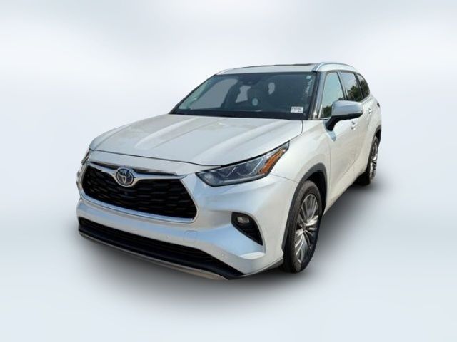 2022 Toyota Highlander Hybrid Platinum