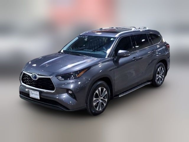 2022 Toyota Highlander Hybrid XLE