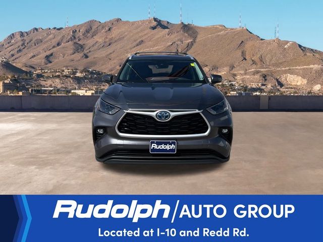 2022 Toyota Highlander Hybrid XLE
