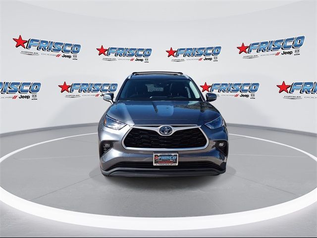 2022 Toyota Highlander Hybrid XLE