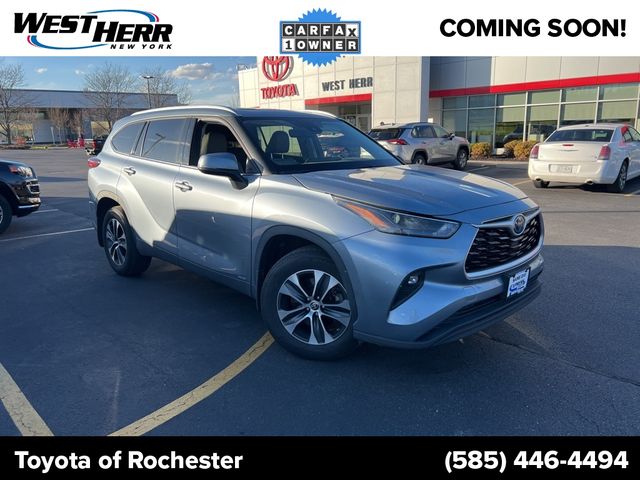 2022 Toyota Highlander Hybrid XLE