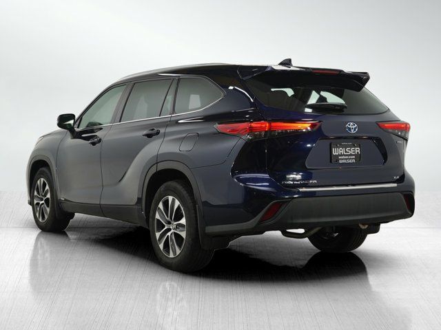 2022 Toyota Highlander Hybrid XLE