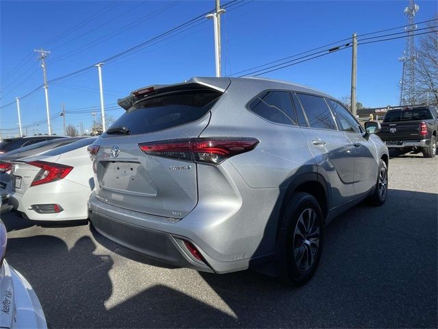 2022 Toyota Highlander Hybrid XLE