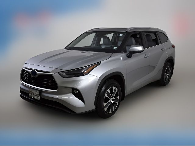 2022 Toyota Highlander Hybrid XLE