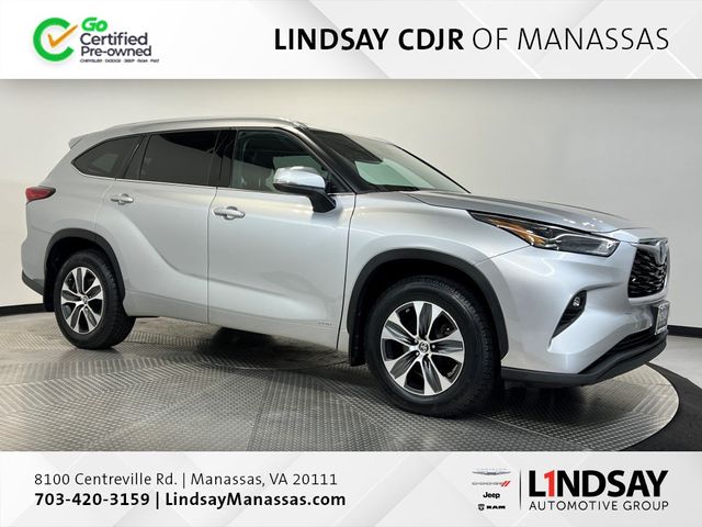 2022 Toyota Highlander Hybrid XLE