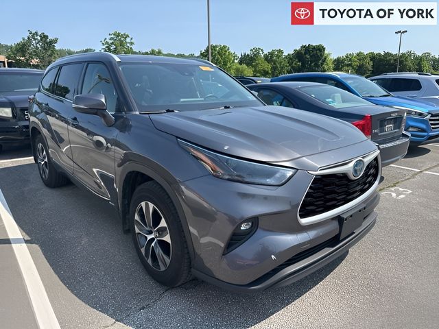 2022 Toyota Highlander Hybrid XLE