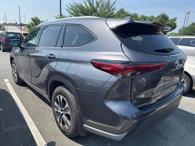 2022 Toyota Highlander Hybrid XLE