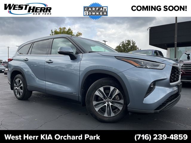 2022 Toyota Highlander Hybrid XLE