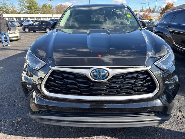 2022 Toyota Highlander Hybrid XLE