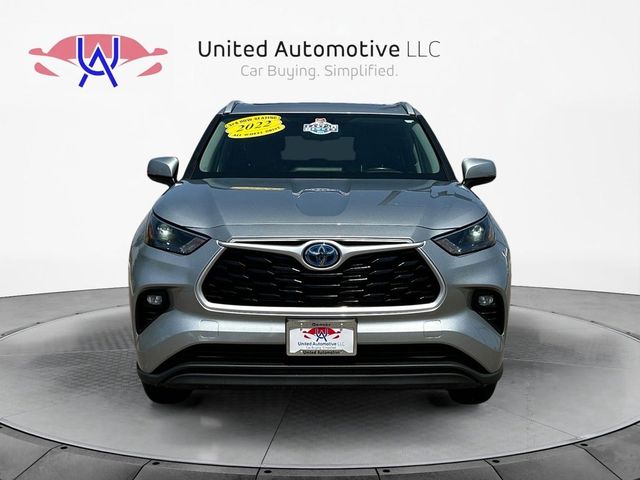 2022 Toyota Highlander Hybrid XLE
