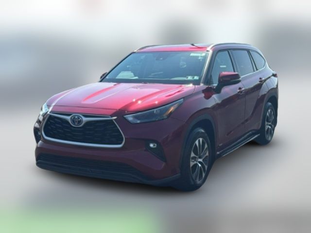 2022 Toyota Highlander Hybrid XLE