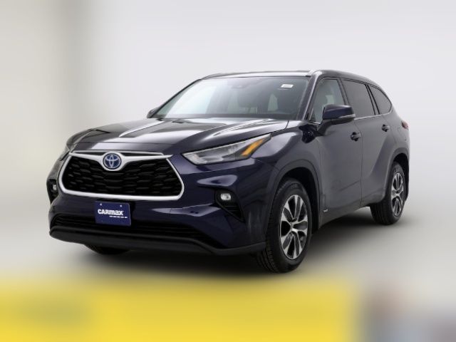 2022 Toyota Highlander Hybrid XLE