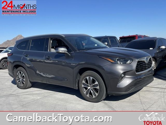 2022 Toyota Highlander Hybrid XLE